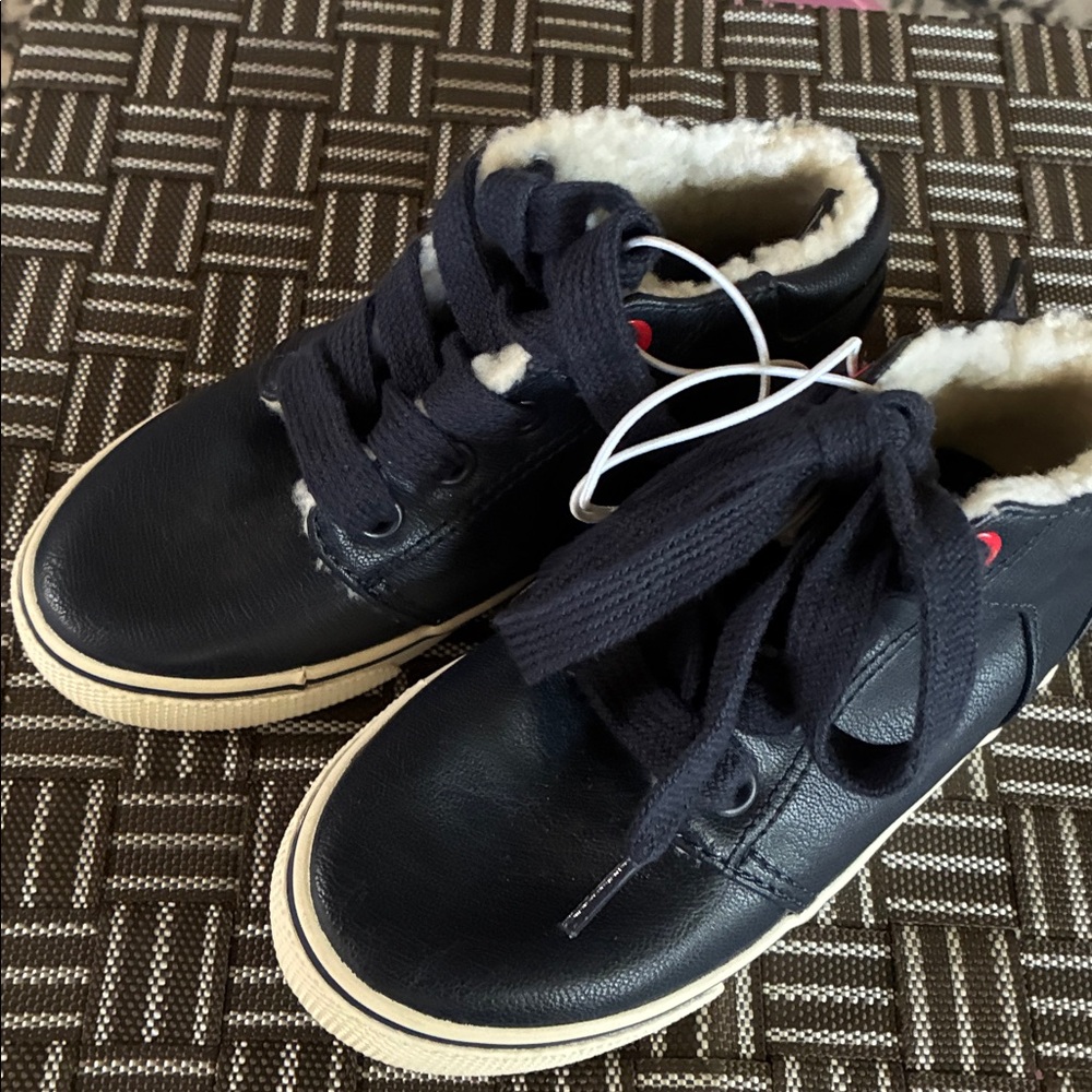 Cat & Jack Toddler Boys Warm lace up navy boots w/ faux Sherpa fur, size 9, NEW